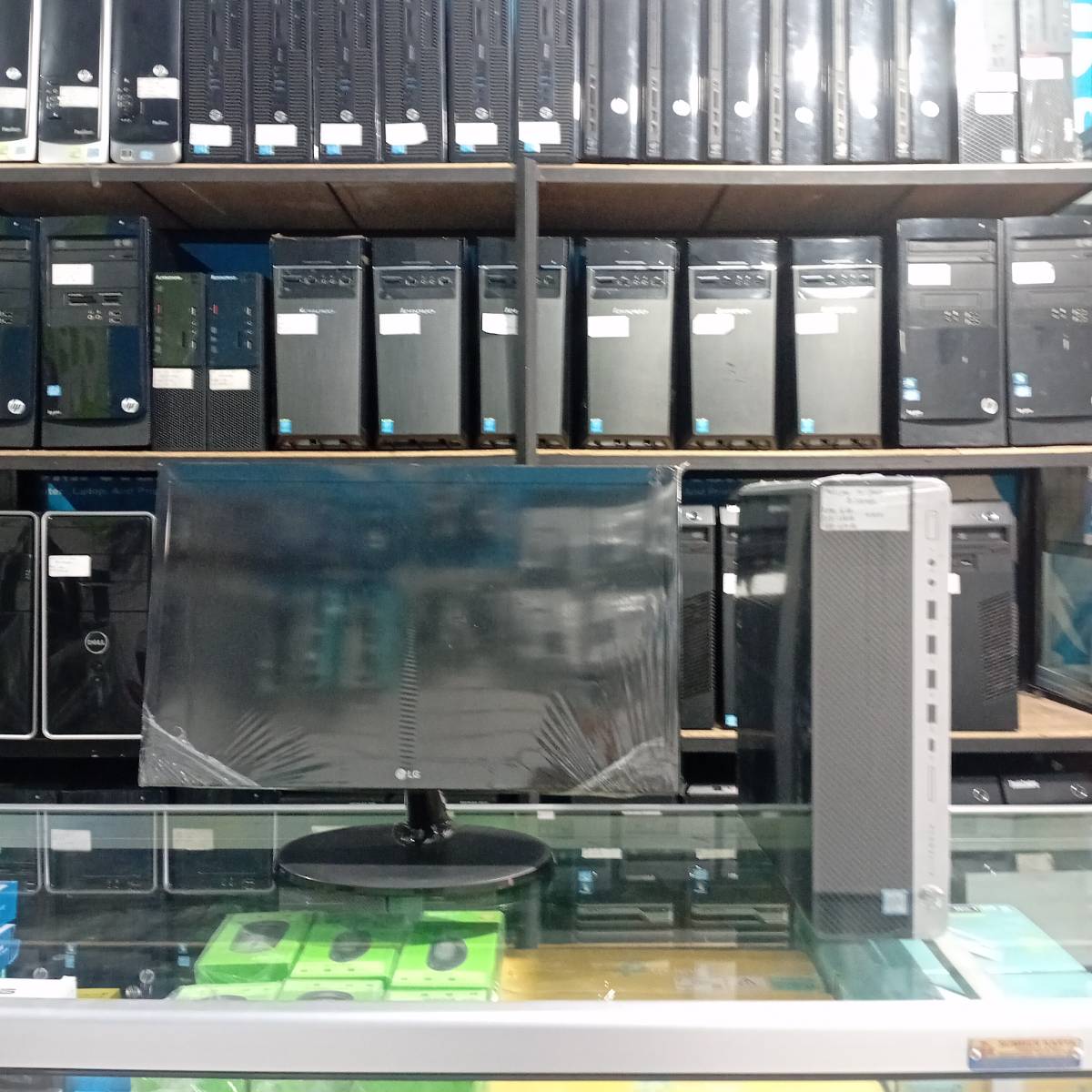 PC HP slim i5 gen 9 8/128/500 +wifi monitor 19 inc
