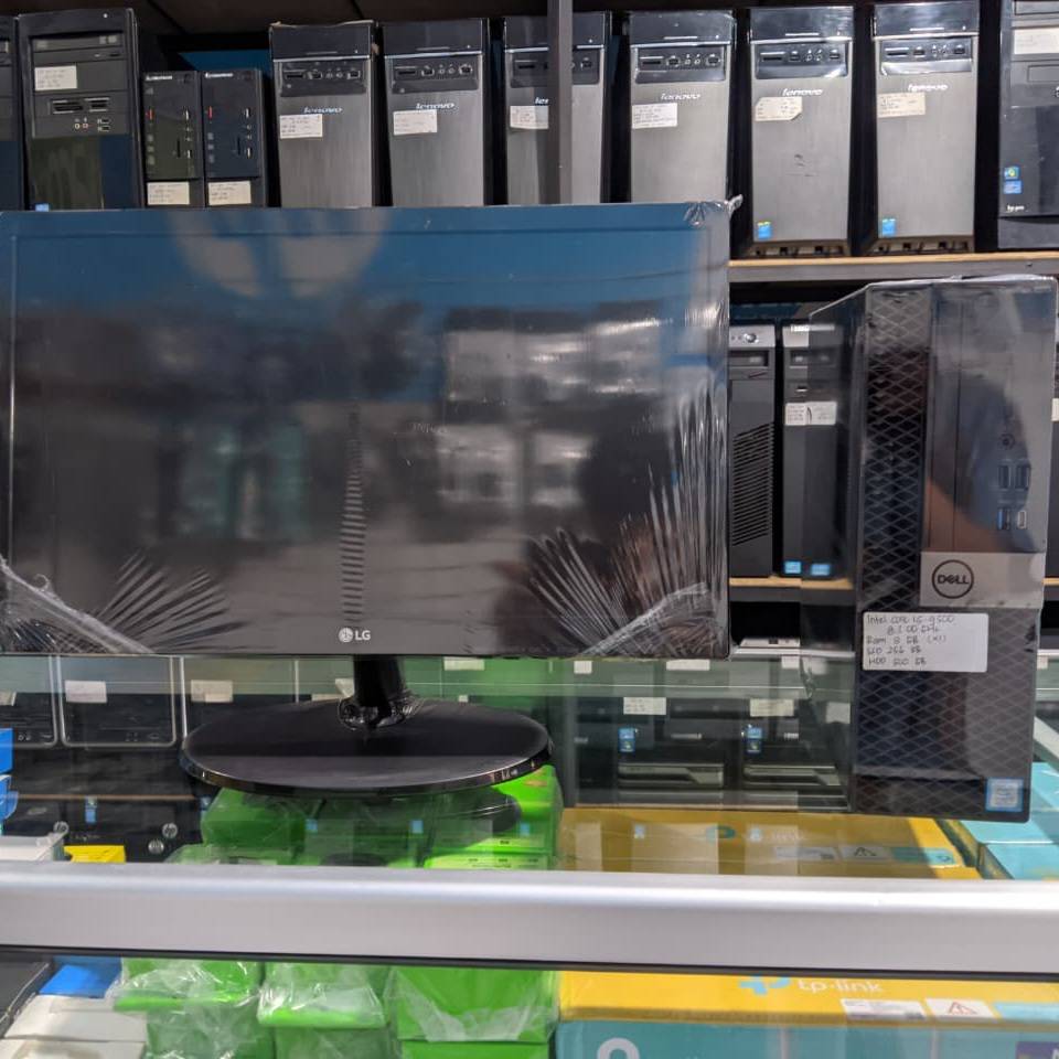 PC DELL slim i5 gen 9 8/256/500 monitor 19 inc